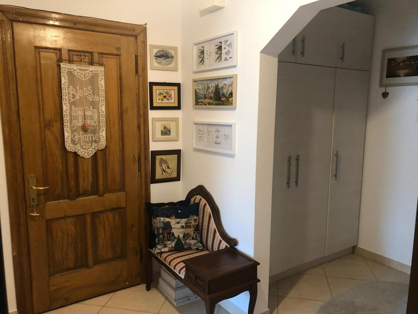 Apartament Cu 3 Camere La Poala Muntilor Fagaras Victoria  Exteriér fotografie