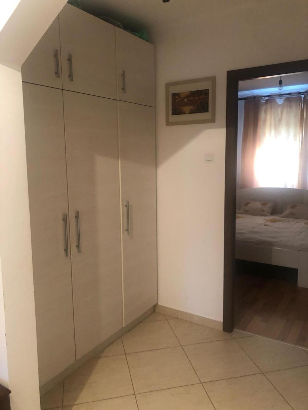 Apartament Cu 3 Camere La Poala Muntilor Fagaras Victoria  Exteriér fotografie