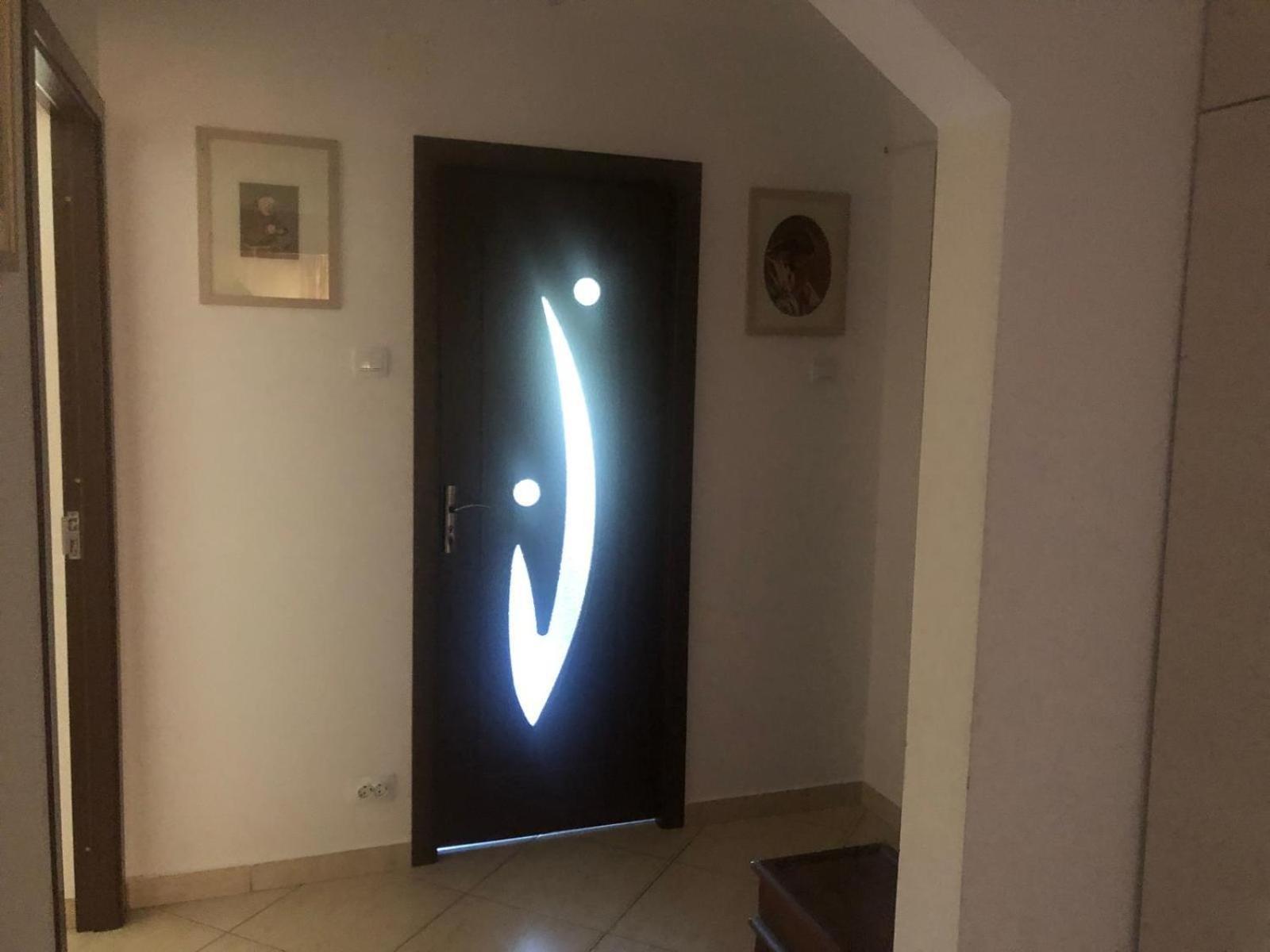 Apartament Cu 3 Camere La Poala Muntilor Fagaras Victoria  Exteriér fotografie